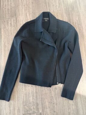 Ann Taylor Black Cropped Asymmetrical Zip Jacket